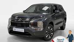 Gebruikt 2025 Mitsubishi Outlander P-HEV Intense SUV | € 51.045 (Goede deal)