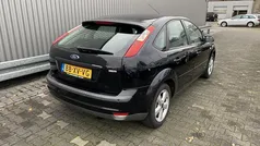 Zwart Gebruikt 2007 Ford Focus Ambiente Hatchback | € 1.950