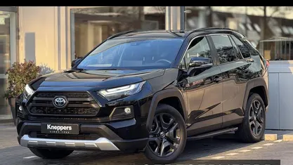 Zwart Gebruikt 2023 Toyota RAV4 Hybrid SUV | € 44.500 (Eerlijke prijs)