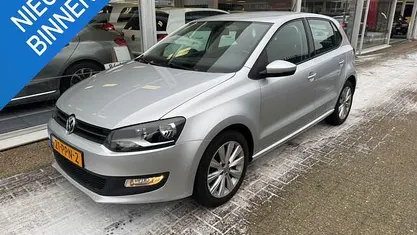 Grijs (metallic) Occasion 2011 VW Polo Comfortline Hatchback | € 5.750 (Eerlijke prijs)