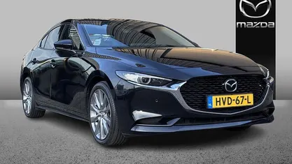 Occasion 2025 Mazda 3 Takumi-Line Sedan | € 35.895 (Eerlijke prijs)