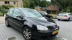 Zwart Gebruikt 2007 VW Golf V Hatchback | € 2.499 (Eerlijke prijs)