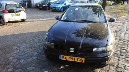 Zwart Gebruikt 2004 Seat Toledo Sedan | € 475 (Eerlijke prijs)