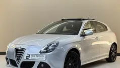 Gebruikt 2011 Alfa Romeo Giulietta Distinctive Hatchback | € 9.950 (Eerlijke prijs)