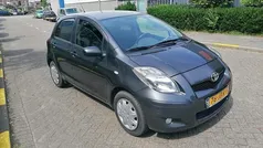 Grijs Gebruikt 2009 Toyota Yaris Hatchback | € 5.750 (Eerlijke prijs)