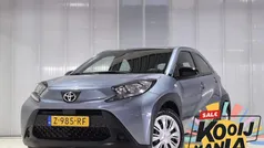 Gebruikt 2024 Toyota Aygo Play Hatchback | € 19.749 (Eerlijke prijs)
