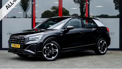 Zwart Gebruikt 2023 Audi Q2 S-Line SUV | € 29.950 (Eerlijke prijs)