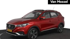Rood Gebruikt 2020 MG ZS Luxury Sedan | € 15.495 (Eerlijke prijs)