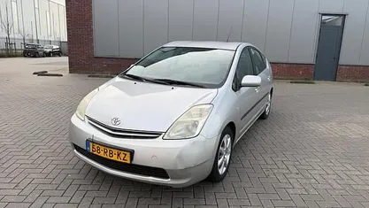 Gebruikt 2005 Toyota Prius Hatchback | € 2.250 (Eerlijke prijs)