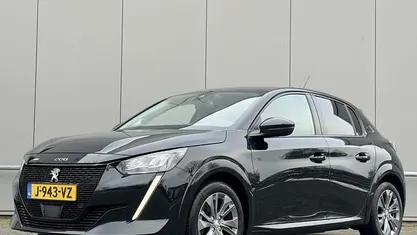 Occasion 2020 Peugeot e-208 Allure Hatchback | € 11.900 (Goede deal)