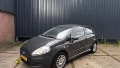 Grijs Gebruikt 2011 Fiat Grande Punto Hatchback | € 1.199 (Goede deal)