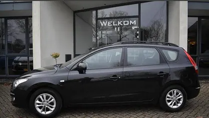 Zwart Gebruikt 2010 Hyundai i30 Style Stationwagen | € 2.999 (Eerlijke prijs)