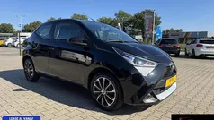 Zwart Gebruikt 2022 Toyota Aygo Limited Hatchback | € 12.995 (Super prijs)