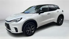 Wit Nieuw 2025 Lexus LBX SUV | € 41.949 (Eerlijke prijs)
