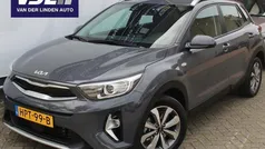 Grijs Gebruikt 2022 Kia Stonic SUV | € 22.250 (Eerlijke prijs)