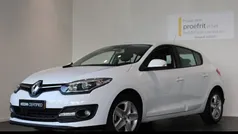 Wit Gebruikt 2014 Renault Mégane III Expression Hatchback | € 8.950 (Eerlijke prijs)