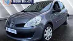 Blauw Gebruikt 2007 Renault Clio II Hatchback | € 1.990 (Eerlijke prijs)