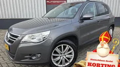 Grijs, metallic lak Gebruikt 2011 VW Tiguan Sport SUV | € 9.995 (Eerlijke prijs)