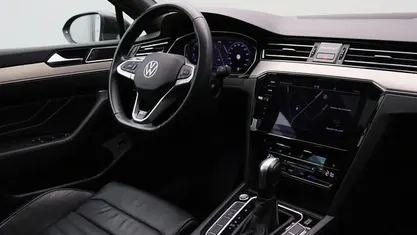 Gebruikt 2020 VW Passat Business+ Sedan | € 21.950 (Goede deal)