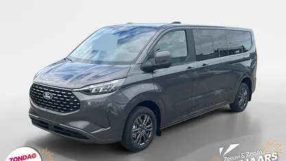 Gebruikt 2025 Ford Tourneo Titanium Van | € 69.995 (Eerlijke prijs)