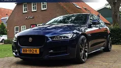 Blauw Gebruikt 2018 Jaguar XE Portfolio Sedan | € 22.945 (Eerlijke prijs)