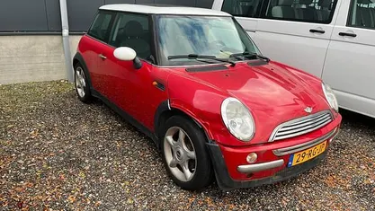 Rood Gebruikt 2004 Mini Cooper Hatchback | € 1.999 (Goede deal)