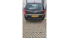 Grijs Gebruikt 2008 Opel Zafira MPV | € 1.950 (Eerlijke prijs)