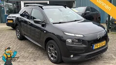 Zwart Gebruikt 2017 Citroën C4 PureTech SUV | € 8.395 (Eerlijke prijs)