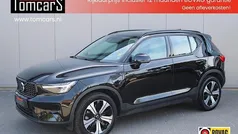 Zwart Gebruikt 2023 Volvo XC40 Plus SUV | € 38.950 (Eerlijke prijs)