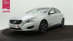Grijs Gebruikt 2011 Volvo S60 Momentum Sedan | € 10.899 (Eerlijke prijs)