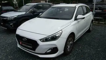 Wit Occasion 2019 Hyundai i30 Stationwagen | € 16.500 (Goede deal)