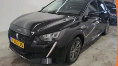 Zwart Gebruikt 2021 Peugeot e-208 Allure Hatchback | € 12.890 (Goede deal)