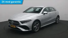 Hightechzilver (licht grijs metallic) Gebruikt 2024 Mercedes A250 AMG Hatchback | € 35.950 (Eerlijke prijs)