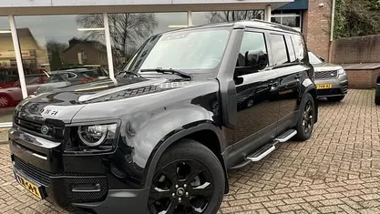 Zwart Gebruikt 2020 Land Rover Defender SE Van | € 59.900 (Eerlijke prijs)