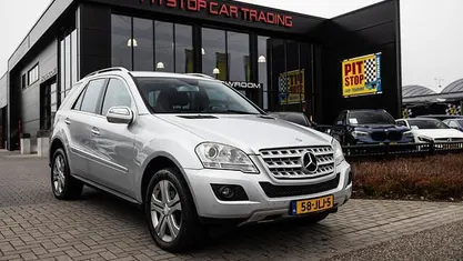 Grijs Occasion 2009 Mercedes 320 SUV | € 7.250 (Eerlijke prijs)