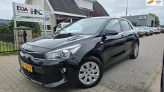 Zwart Gebruikt 2018 Kia Rio Hatchback | € 8.950 (Eerlijke prijs)