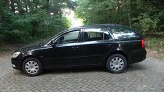 Zwart Gebruikt 2011 Skoda Octavia Ambition Stationwagen | € 4.450 (Eerlijke prijs)