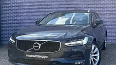 Blauw Gebruikt 2019 Volvo V90 Momentum Stationwagen | € 34.694 (Goede deal)