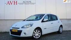 Wit Gebruikt 2012 Renault Clio IV Authentique Hatchback | € 2.950 (Eerlijke prijs)
