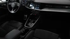 Zwart Gebruikt 2021 Audi A3 Sportback e-tron S-Line Sedan | € 29.945 (Eerlijke prijs)