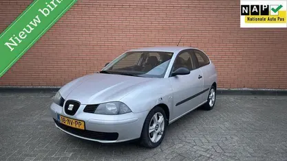 Occasion Seat Ibiza Stella 64 PK (47 kW) 2004 Grijs Hatchback