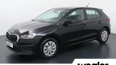 Zwart Gebruikt 2023 Skoda Fabia Ambition Hatchback | € 16.440 (Goede deal)