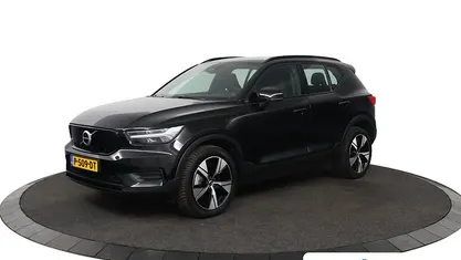 Zwart Occasion 2022 Volvo XC40 Core SUV | € 32.895 (Super prijs)