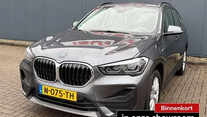 Grijs Occasion 2022 BMW X1 Executive SUV | € 24.930 (Eerlijke prijs)