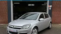 Grijs Gebruikt 2004 Opel Astra Enjoy Hatchback | € 2.250 (Eerlijke prijs)
