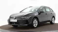 Zwart Gebruikt 2024 VW Golf VIII Edition Stationwagen | € 29.940 (Eerlijke prijs)