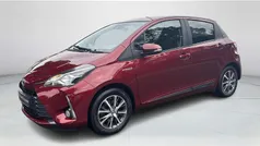 Rood Gebruikt 2019 Toyota Yaris Hybrid Hatchback | € 17.949 (Eerlijke prijs)