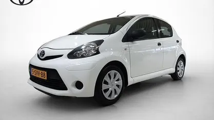 Occasion 2014 Toyota Aygo Hatchback | € 5.650 (Eerlijke prijs)