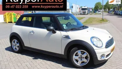 Wit Gebruikt 2010 Mini ONE Hatchback | € 4.999 (Eerlijke prijs)