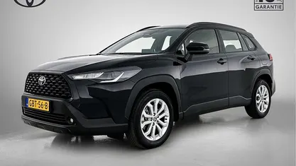 Zwart metallic Occasion 2024 Toyota Corolla Cross Active SUV | € 34.990 (Eerlijke prijs)